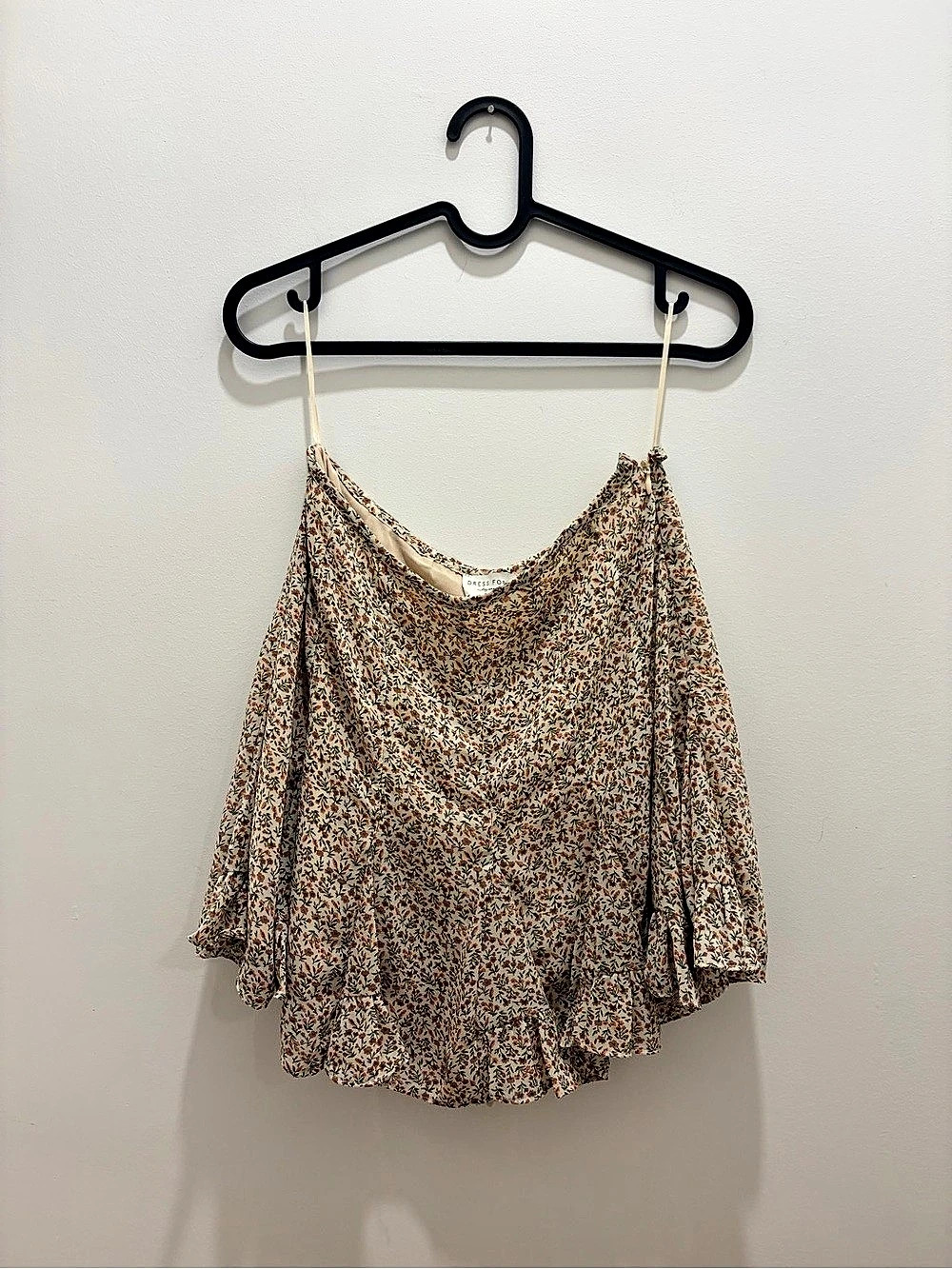 Dress Forum Floral Ruffle Mini Skirt in Cream & Brown Size Small